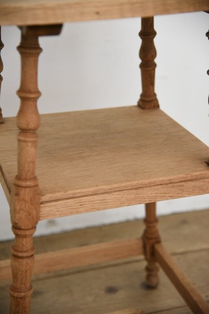 アンティーク　サイドテーブル　剥離　飾り台　ディスプレイ台　フレンチ