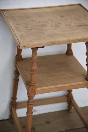 アンティーク　サイドテーブル　剥離　飾り台　ディスプレイ台　フレンチ