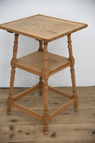 アンティーク　サイドテーブル　剥離　飾り台　ディスプレイ台　フレンチ