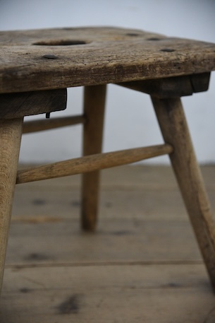 アンティーク　スツール　フレンチ　花台　オールド　腰掛け