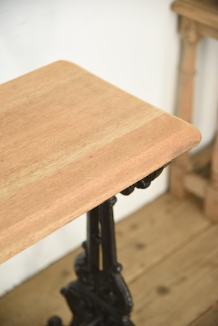 アンティーク　鉄脚　テーブル　サイドテーブル　カフェテーブル　フレンチ