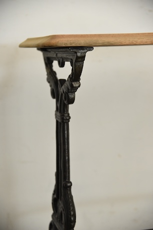 アンティーク　鉄脚　テーブル　サイドテーブル　カフェテーブル　フレンチ