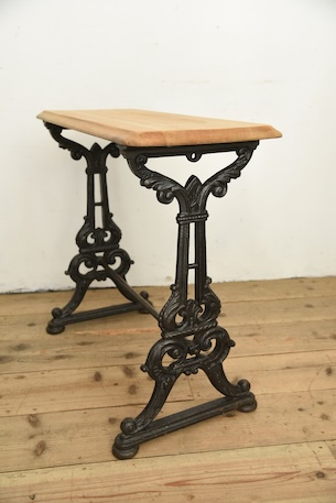 アンティーク　鉄脚　テーブル　サイドテーブル　カフェテーブル　フレンチ