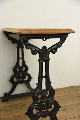 アンティーク　鉄脚　テーブル　サイドテーブル　カフェテーブル　フレンチ