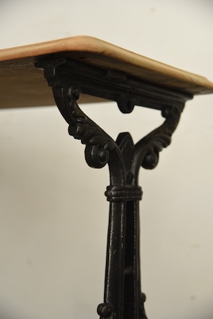 アンティーク　鉄脚　テーブル　サイドテーブル　カフェテーブル　フレンチ