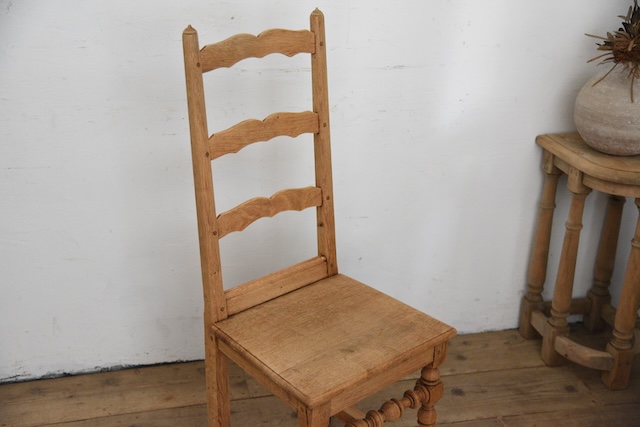 アンティーク　フレンチ　剥離　チャーチチェア　ダイニングチェア　フレンチ　１