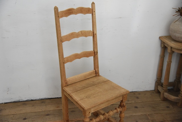 アンティーク　フレンチ　剥離　チャーチチェア　ダイニングチェア　フレンチ　２