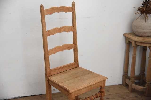 アンティーク　フレンチ　剥離　チャーチチェア　ダイニングチェア　フレンチ　６