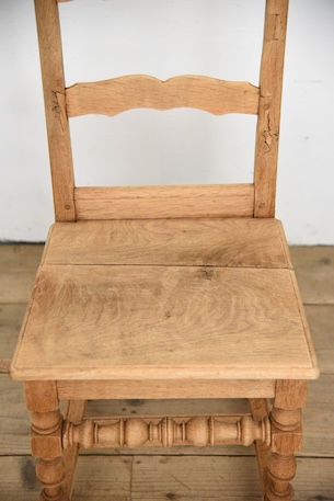 アンティーク　フレンチ　剥離　チャーチチェア　ダイニングチェア　フレンチ　７