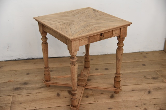 アンティーク　ドロワー　剥離　コーヒーテーブル　サイドテーブル　フレンチ