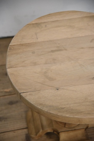 アンティーク　フレンチ　剥離　ラウンド　コーヒーテーブル　サイドテーブル