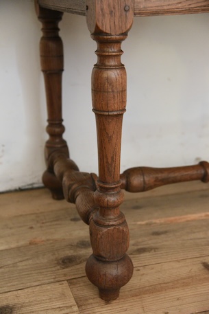 アンティーク　ダイニングテーブル　フレンチ　4人掛け　ディスプレイ