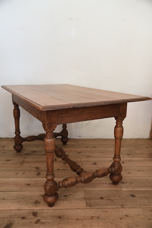 アンティーク　ダイニングテーブル　フレンチ　4人掛け　ディスプレイ