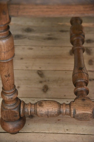 アンティーク　ダイニングテーブル　フレンチ　4人掛け　ディスプレイ