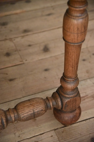 アンティーク　ダイニングテーブル　フレンチ　4人掛け　ディスプレイ