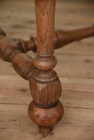 アンティーク　ダイニングテーブル　フレンチ　4人掛け　ディスプレイ