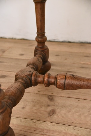 アンティーク　ダイニングテーブル　フレンチ　4人掛け　ディスプレイ