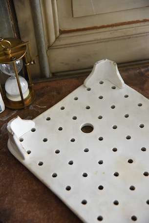 アンティーク　　水切り器　　陶器　　フランス