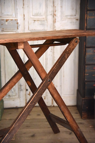 折りたたみ式アイロン台 イギリス