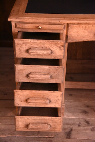 アンティーク　カウンター　デスク　フレンチ　店舗什器　無垢