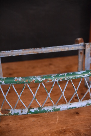 アンティーク　メタル　ペイント　ハンギング　プランターホルダー　フランス