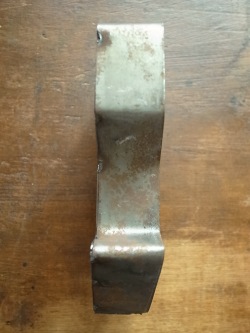 メタル　　レター　アロー