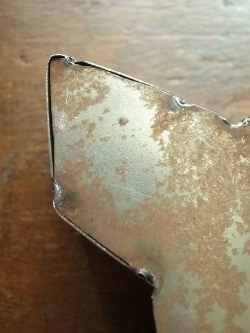 メタル　　レター　アロー